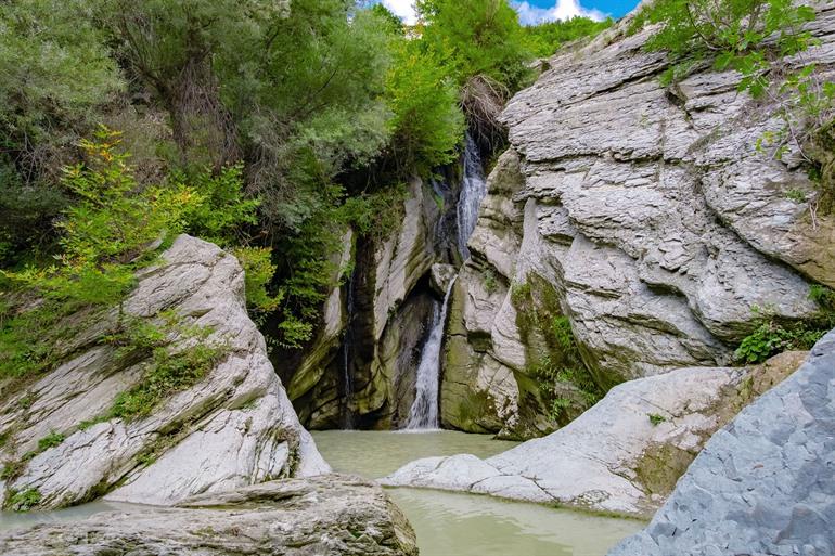 Bogova-waterval in de buurt van Berat, Albanië