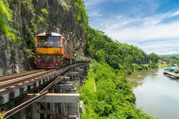 Death Railway en de brug over de Kwai-rivier, Thailand