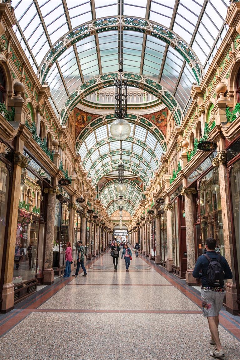 Historische winkelgalerijen, Leeds Arcades in Leeds