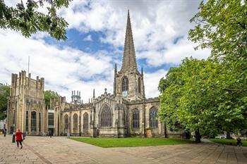 Kathedraalkerk van St. Peter en St. Paul bezoeken, Sheffield