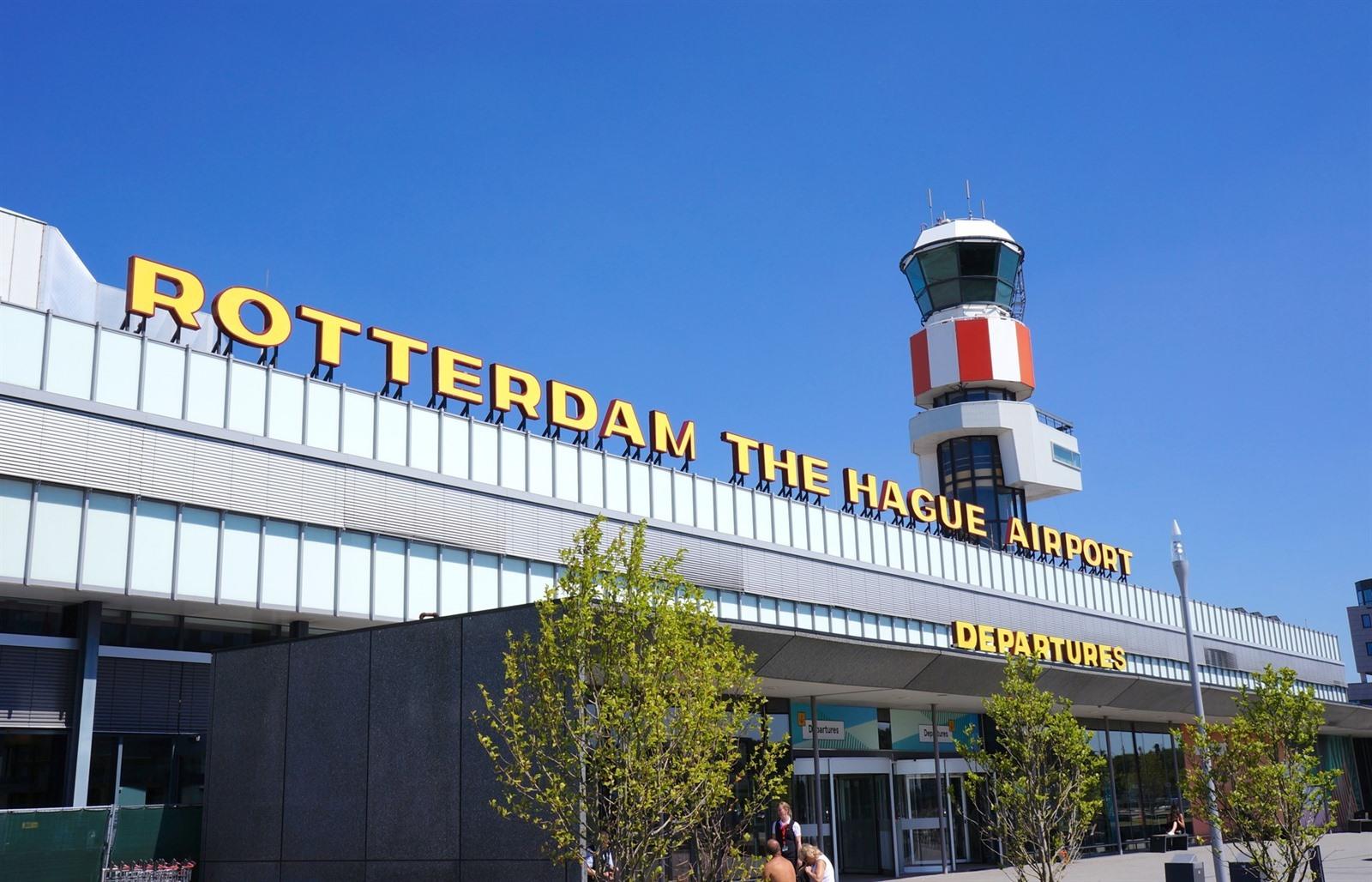 Parkeren op luchthaven Rotterdam? Prijzen + gratis en goedkope ...