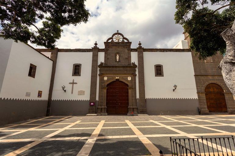 Plaza de Santa Domingo in Las Palmas de Gran Canaria