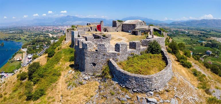 Uitzicht op het Rozafakasteel in Shkodër, Albanië