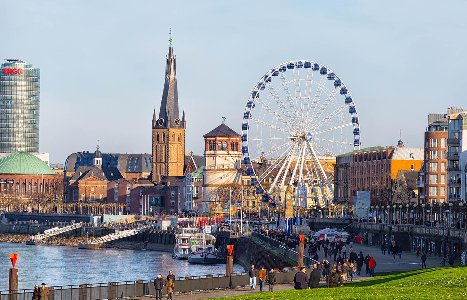 Kerstmarkt Düsseldorf 2024 bezoeken? Wandeling langs de kerstmarkten